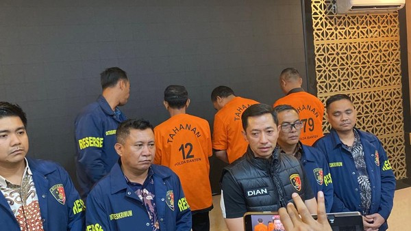 ketua-kadin-cilegon-ditetapkan-sebagai-tersangka-dan-ditahan-terkait-kasus-minta-jatah-proyek-rp-5-triliun-tanpa-lelang-dok-po-1747414116656_169